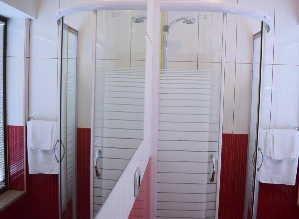 פודסטראנה Apartmani Baki מראה חיצוני תמונה