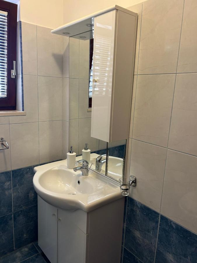 פודסטראנה Apartmani Baki מראה חיצוני תמונה