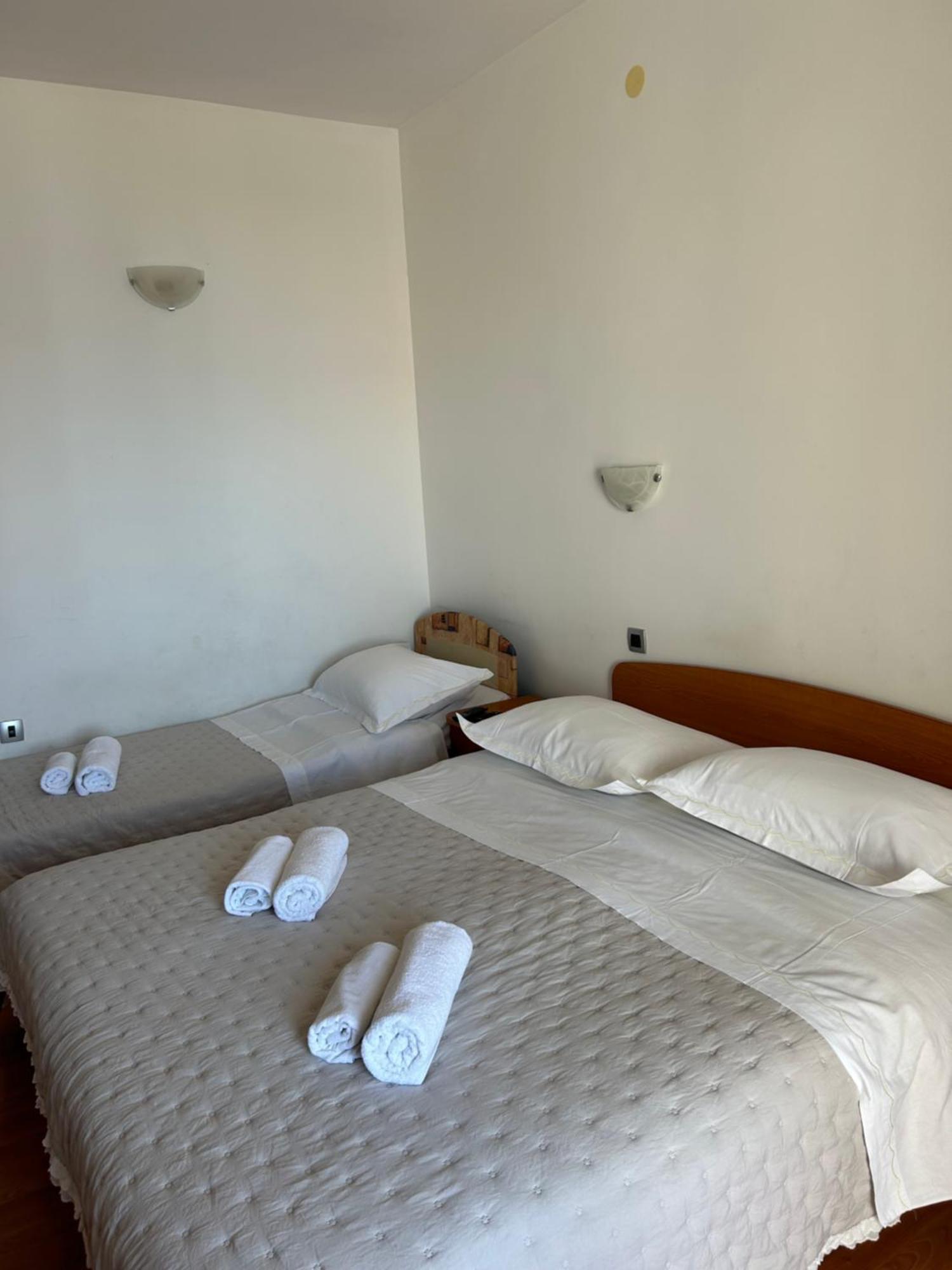פודסטראנה Apartmani Baki מראה חיצוני תמונה